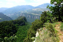 Tramos aéreos en la sierra del Mill.