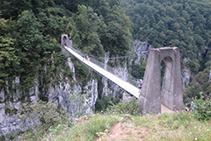 Vistas de la pasarela.