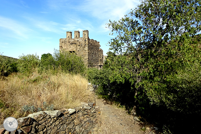 Por los dominios de Sant Pere de Rodes 1 