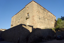 Castillo de Santa Pau.