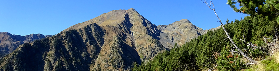 Pico de Comapedrosa (2.942m) desde Arinsal