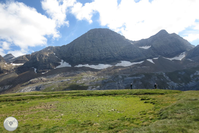 Pico de Tentes (2.322m) desde el collado de Tentes 1 