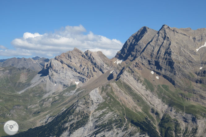 Pico de Tentes (2.322m) desde el collado de Tentes 1 