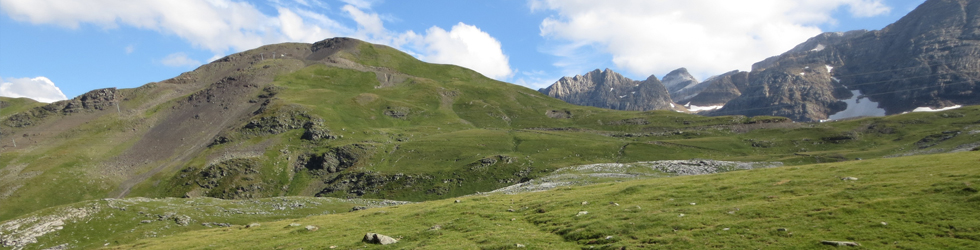 Pico de Tentes (2.322m) desde el collado de Tentes