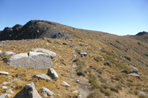 Llegando a la cima del pico de la Portella dels Colells.