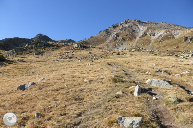 Pico de Montmalús (2.781m) y circo de los Colells 1 