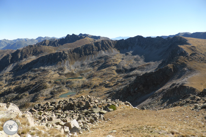 Pico de Montmalús (2.781m) y circo de los Colells 1 