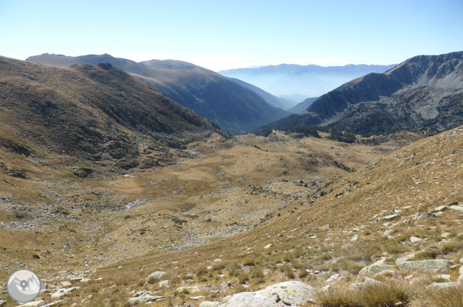 Pico de Montmalús (2.781m) y circo de los Colells 1 