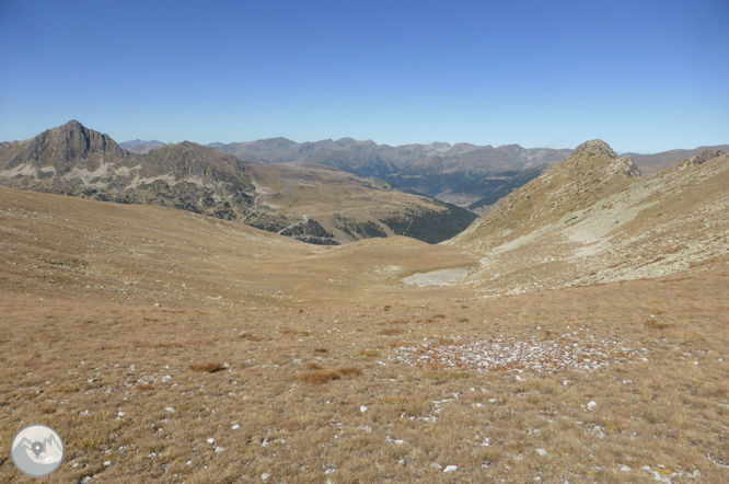 Pico de Montmalús (2.781m) y circo de los Colells 1 