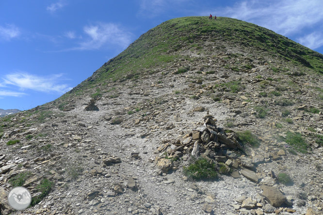 Pico Arlas (2.044m) desde el collado de la Piedra de San Martín 1 