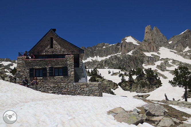 Pico de Amitges (2.848m) y Tuc de Saboredo (2.829m) 1 