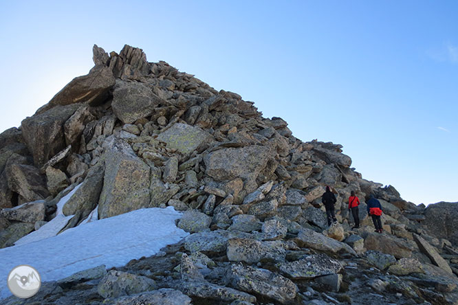 Pico de Amitges (2.848m) y Tuc de Saboredo (2.829m) 1 