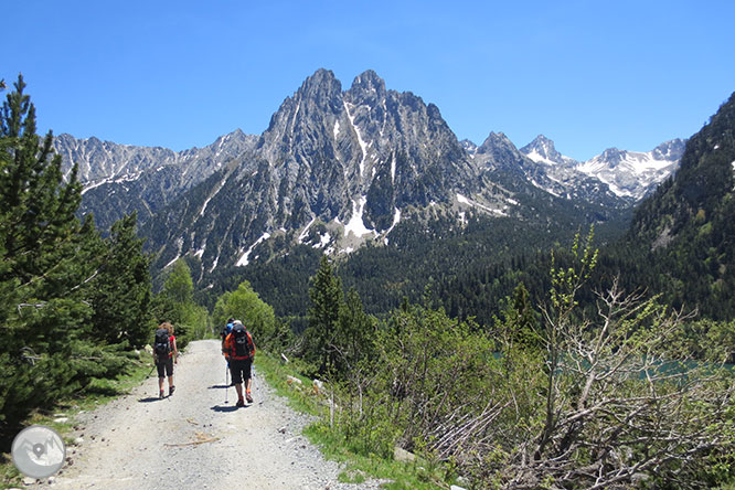 Pico de Amitges (2.848m) y Tuc de Saboredo (2.829m) 1 