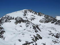 El pico del Alba (2.764m), uno de los más altos de la zona.