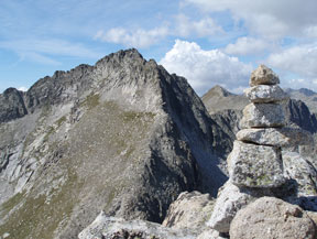 Pico de Peguera (2.983m) y pico de Monestero (2.877m)