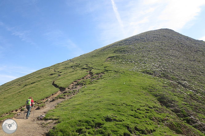 Pico Ori (2.017m) desde el puerto de Larrau 1 