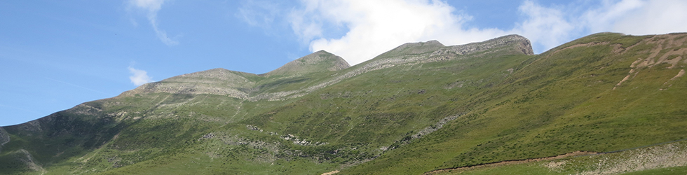 Pico Ori (2.017m) desde el puerto de Larrau