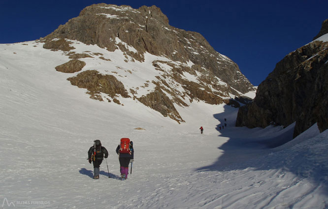 Posets (3.375m) por el refugio Ángel Orús 2 