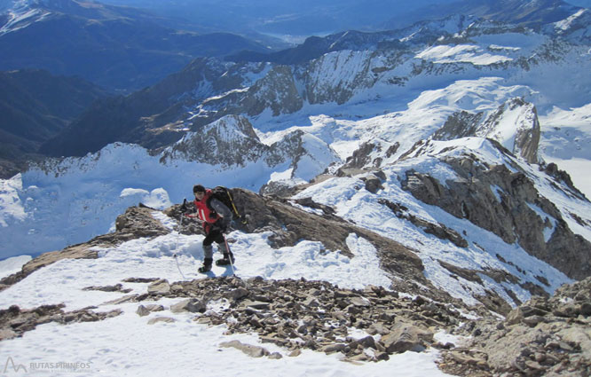 Posets (3.375m) por el refugio Ángel Orús 2 