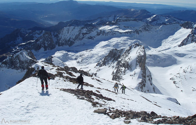 Posets (3.375m) por el refugio Ángel Orús 2 