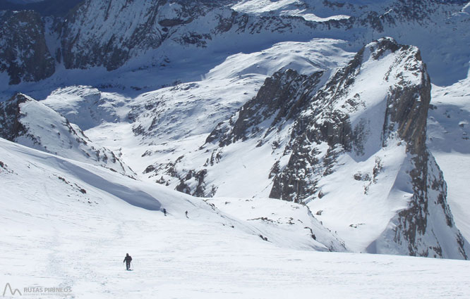 Posets (3.375m) por el refugio Ángel Orús 2 