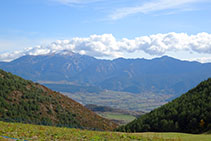 En último término la Tosa d´Alp y el Penyes Altes del Moixeró.