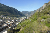 Panorámica hacia el S desde el camino.