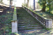 Jardines del balneario de Montagut.