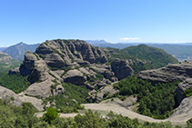 Vistas de la Roca de Sant Honorat desde la Roca del Corb.