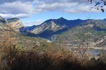 Vistas del pantano de Oliana.