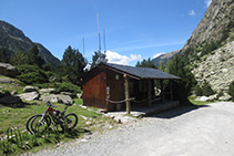 Caseta de información del Parque Nacional de Aigüestortes y Estany de Sant Maurici.