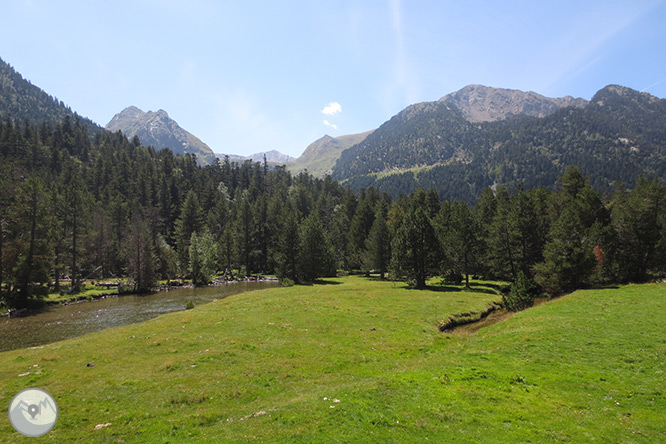 Planell de Aigüestortes y Estany de la Llebreta 1 