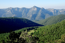 La sierra de Picancel y el valle de Vilada.
