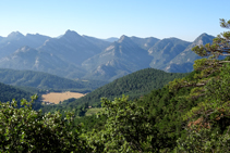 La sierra de Picancel y el valle de Vilada.