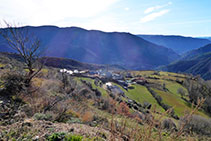 Vistas del pueblo de Estac.