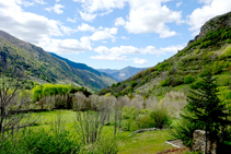 El valle de Unarre mirando al SO desde Cerbi.