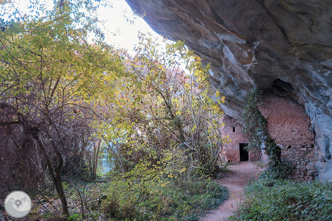 Molino de Brotons y salto de la Tosca en el valle de Marfà 1 