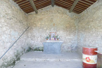 Interior de la ermita.