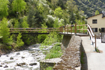 Pasarela sobre el río de Os de Civís.