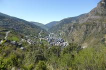 Sant Julià de Lòria desde el camino de Sant Martí.