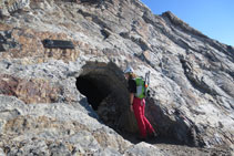 Grotte Paradís, situada unos 40m por debajo de la cumbre del Gran Vignemale.