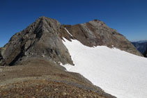 Pico Clot de la Hount y Pique Longue desde el collado de Cerbillona.