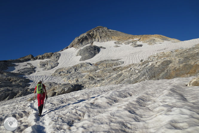 Del Gran Vignemale (3.298m) al Montferrat (3.219m) desde Ossoue 2 