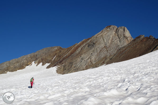 Del Gran Vignemale (3.298m) al Montferrat (3.219m) desde Ossoue 2 