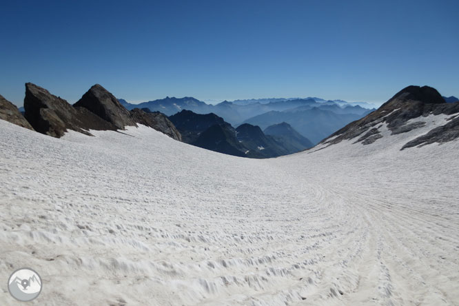 Del Gran Vignemale (3.298m) al Montferrat (3.219m) desde Ossoue 2 