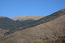 Macizo del Orri (podemos distinguir las antenas situadas en la cima de la Torreta del Orri).